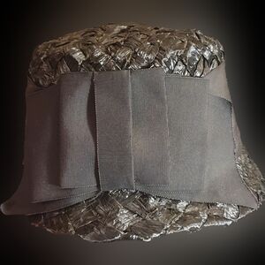 True Vintage union made straw ladies cloche hat 1960s